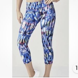 Fabletics Solar Capri Mid-Rise Size 8